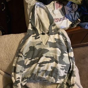 wild fable camouflage crop top, with a hood!